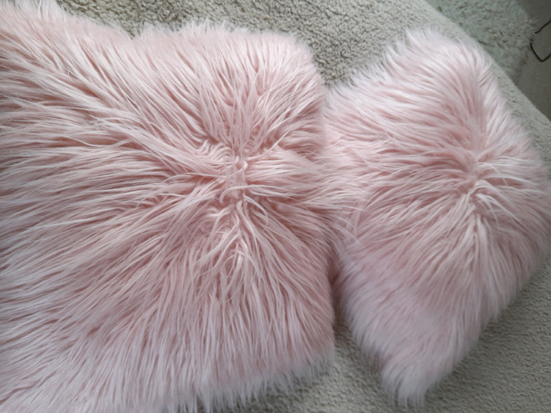 matalan fluffy cushions